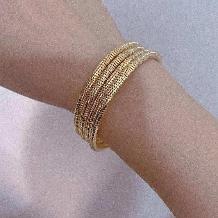 Nysa - Elegant Snake Bracelet