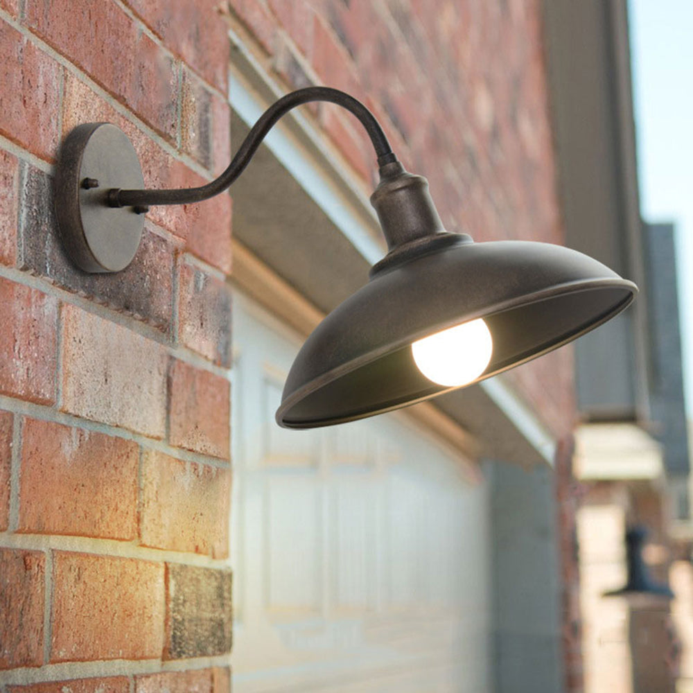 Alessio - Vintage-Style Antique Brass Waterproof Outdoor Wall Lamp, IP65 Rated