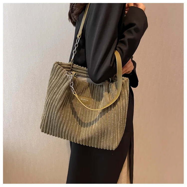 VelvetLuxe Bag - Elegant Luxury Velvet Handbag for Women