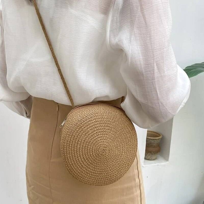BellaRound Bag - Elegant Round Straw Shoulder Bag
