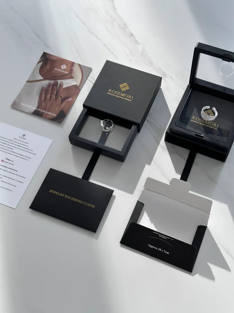 Nuzzo - Adjustable Smiley Face Ring