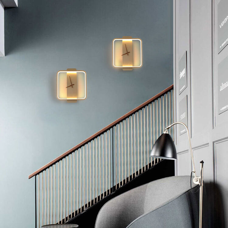 Cirel Bay - Clock-Shaped LED Wall Lamp Design