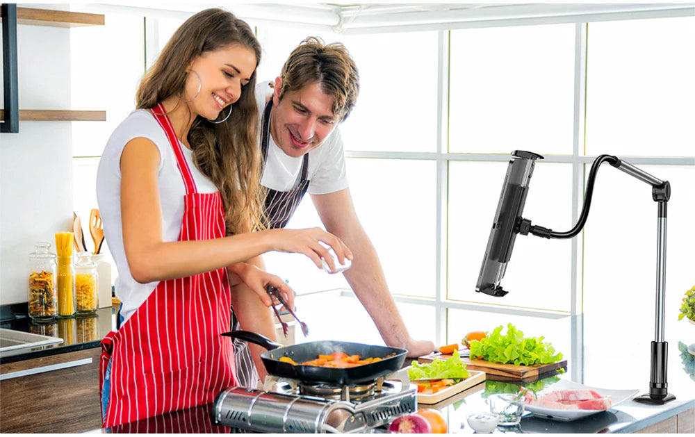 GripMaster Holder - Universal Clip for Phones and Tablets