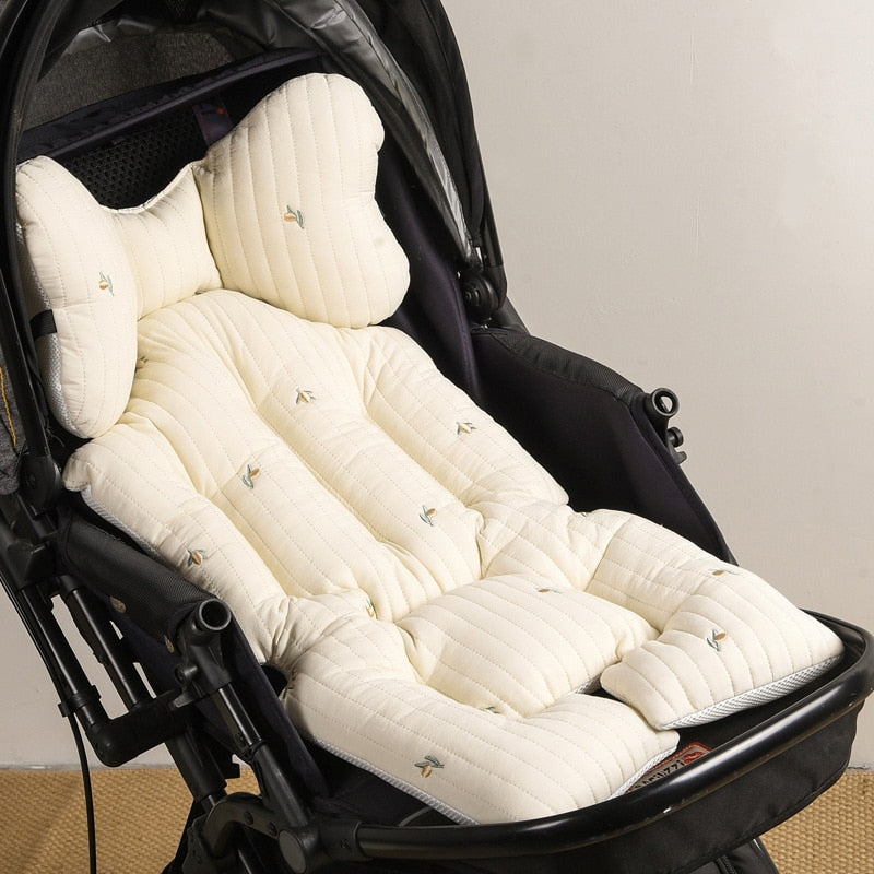 SnuggleRide - Cozy Stroller Cushion with Stylish Prints