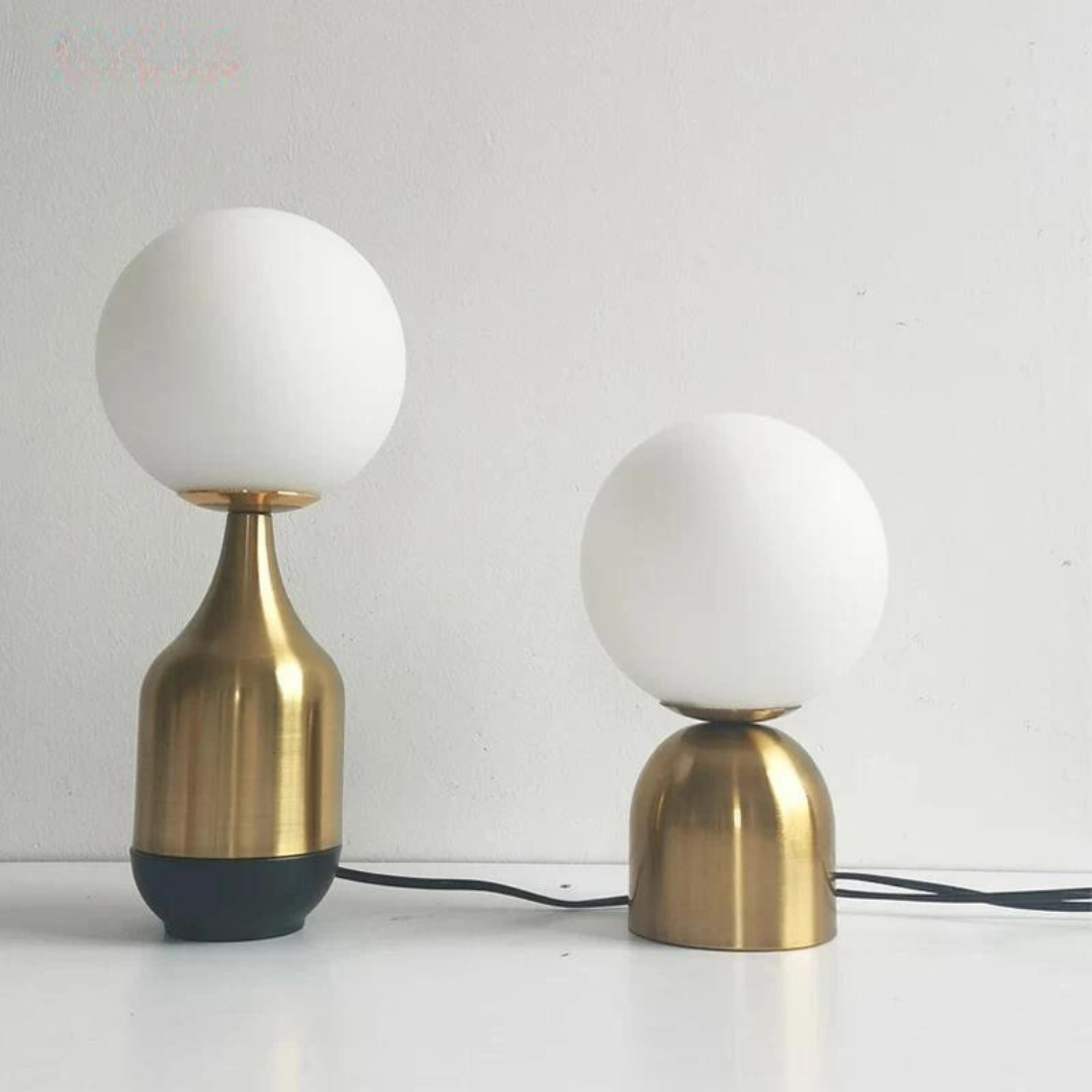 Vaentry - Glass Globe Table Lamp