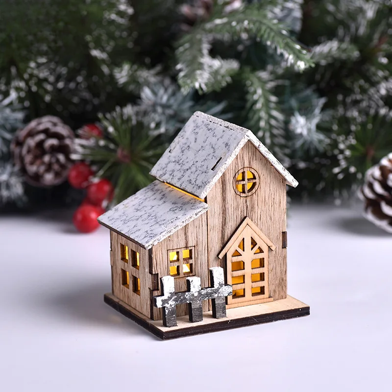 Hirnvale - Enchanting House-Shaped LED Lantern