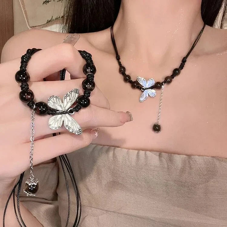 Aurora Necklace - Butterfly and Pearl Elegance