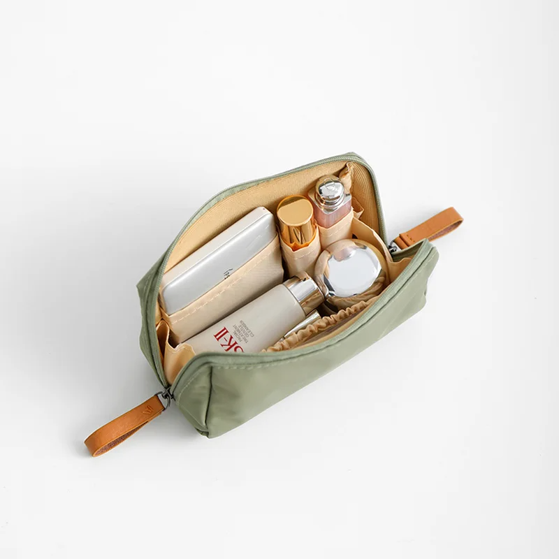 TravelOrganizer - Luxury Travel Pouch for Efficient Storage