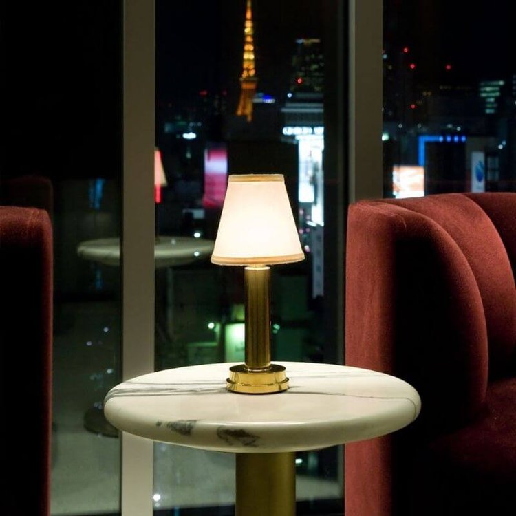 CozyGlimmer - Elegant Dimmable Rechargeable Table Lamp