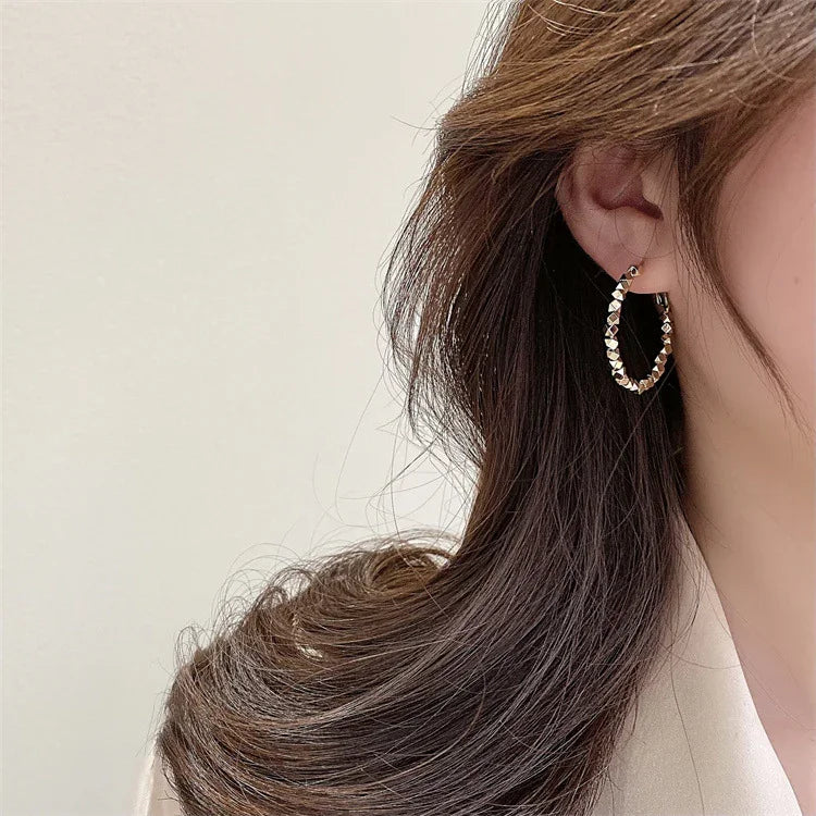 Nina Hoop Earrings - Timeless Faceted Design