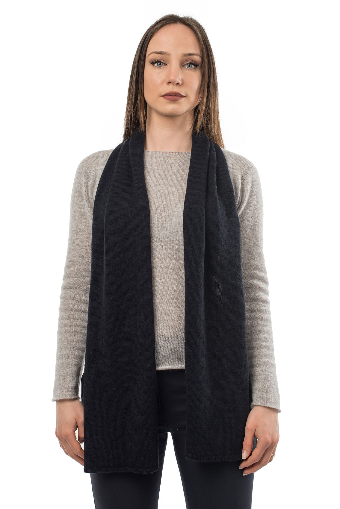CashmereLux Scarf - Timeless Italian Craftsmanship