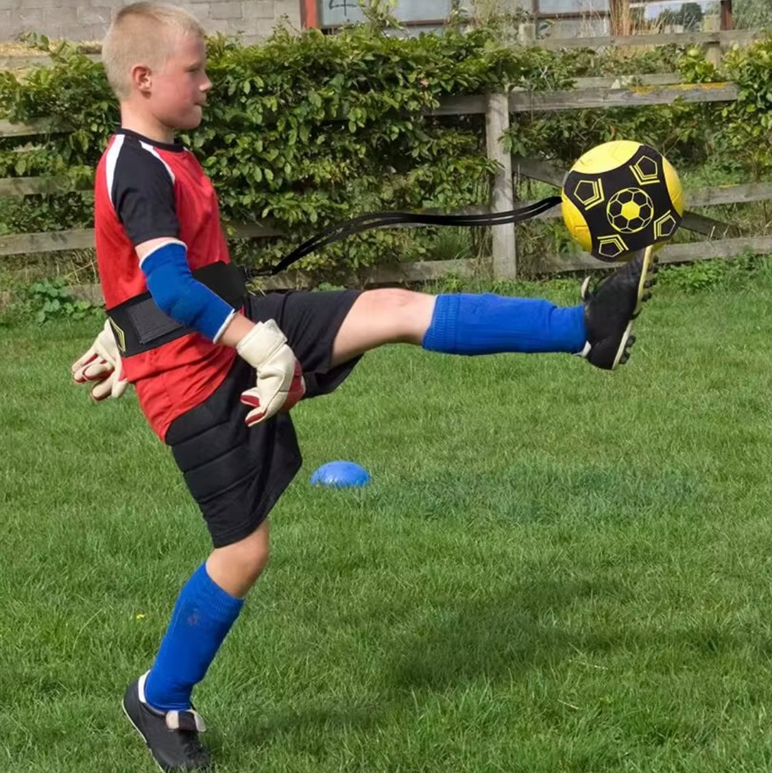 FootMaster - Independent Soccer Training System for Home
