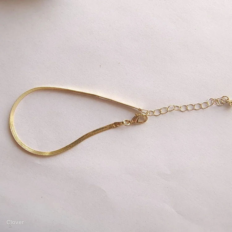 Aelwyn - Elegant Snake-Motif Anklet