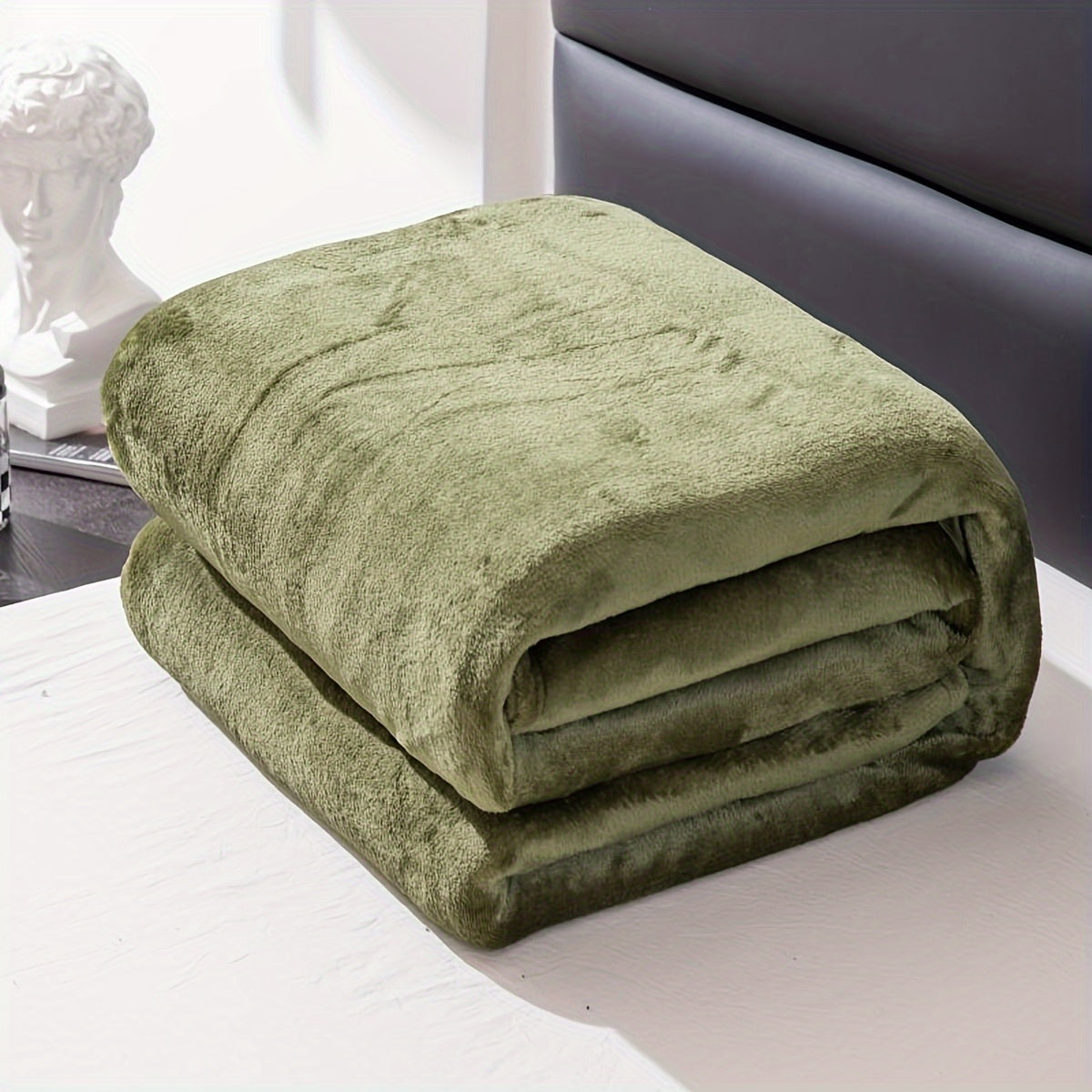 Rodmere - Luxury All-Season Comfort Throw
