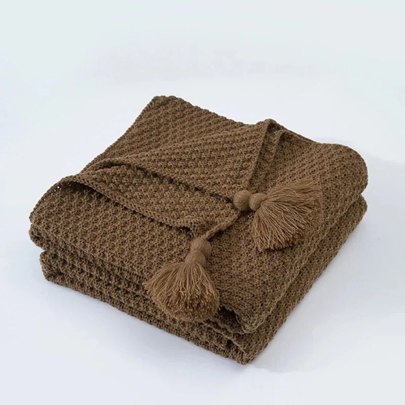 NordicCozy - Hand-Woven Wool Throw Blanket with Fringe