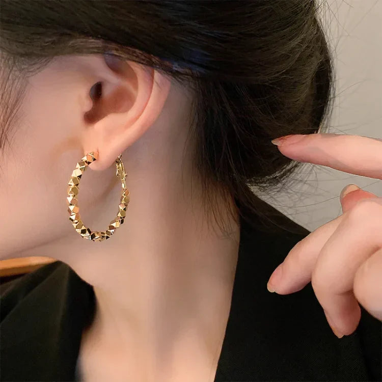 Nina Hoop Earrings - Timeless Faceted Design