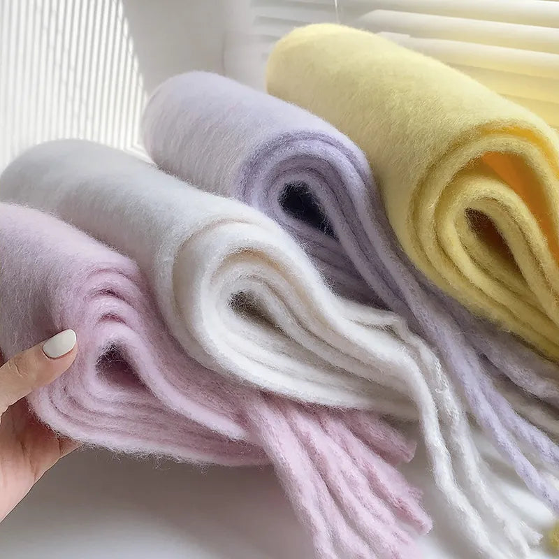 FrostSoft Scarf - Luxury Cashmere Warmth for Winter