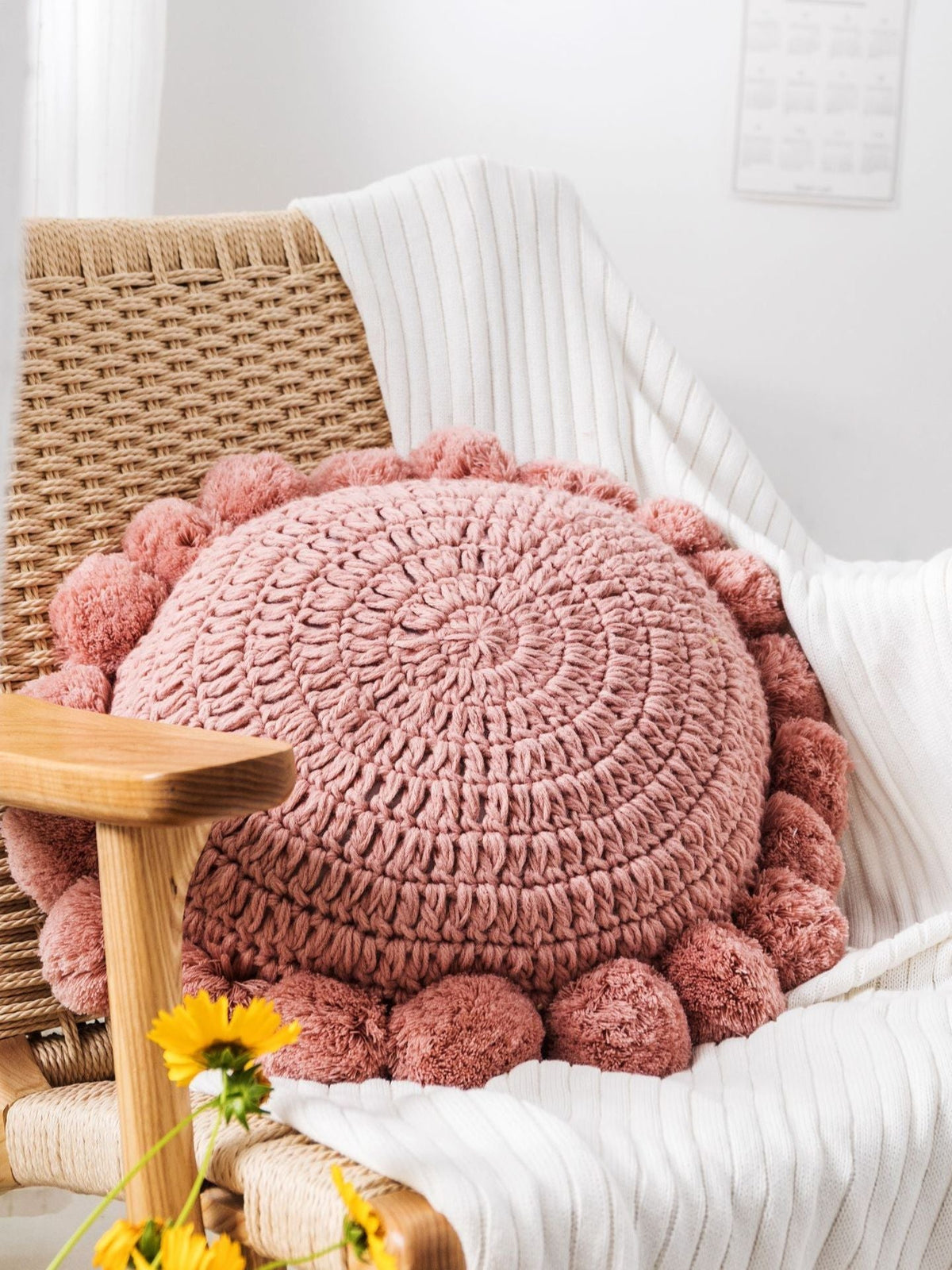CozyCushion - Soft Decorative Throw Pillow for Home