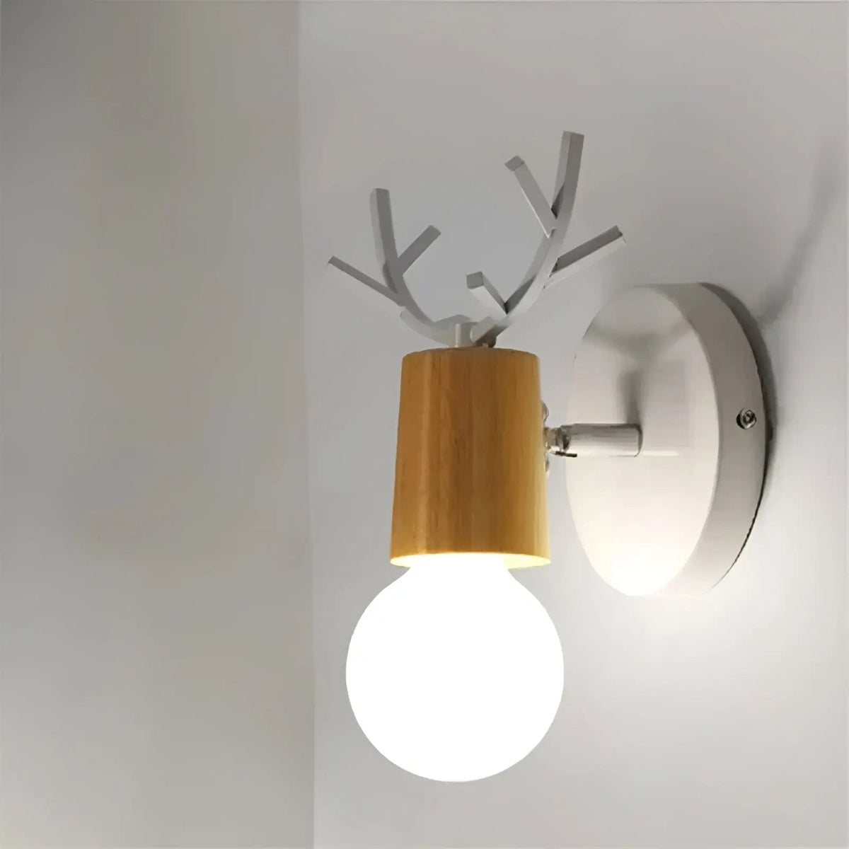 Tenrick - Energy Efficient Antler Wall Lamp