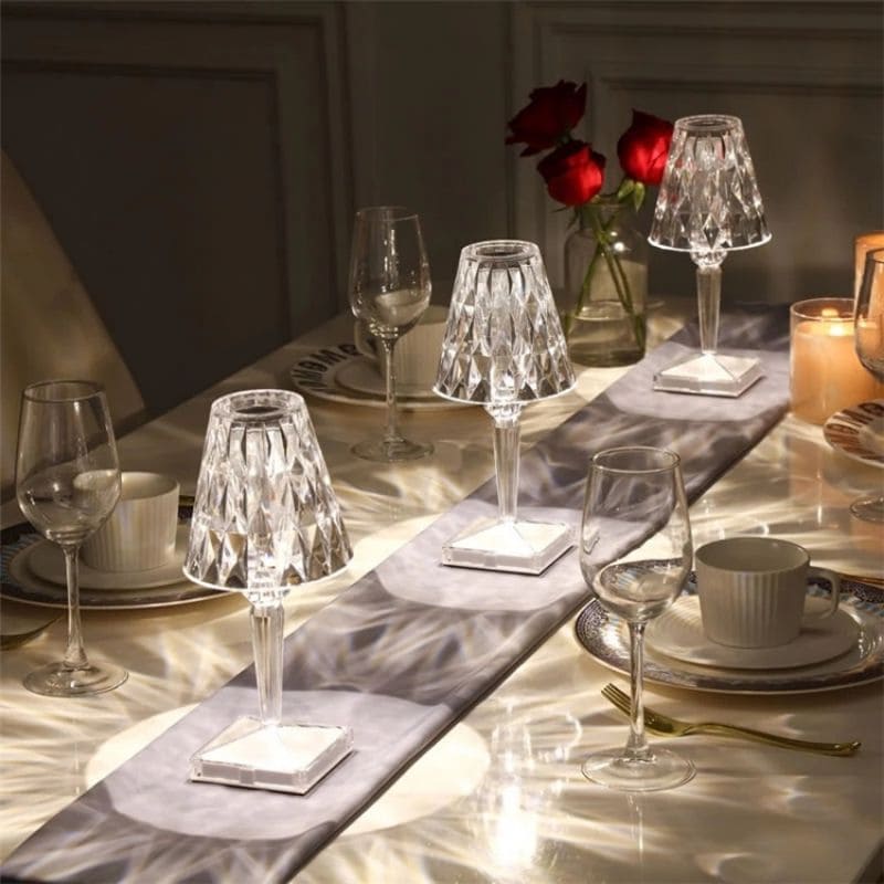 LuxeGlow - Elegant Crystal Table Lamp for Your Living Room