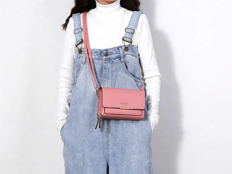 CaraBag - Elegant and Versatile Crossbody Bag
