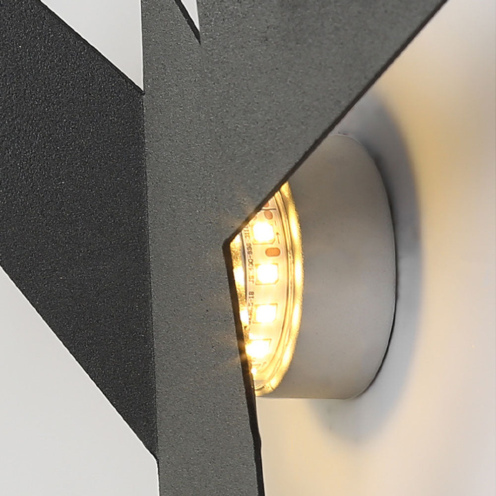 Bird-Shaped Design Wall Lamp - Nature-Inspired Iron Accent Light