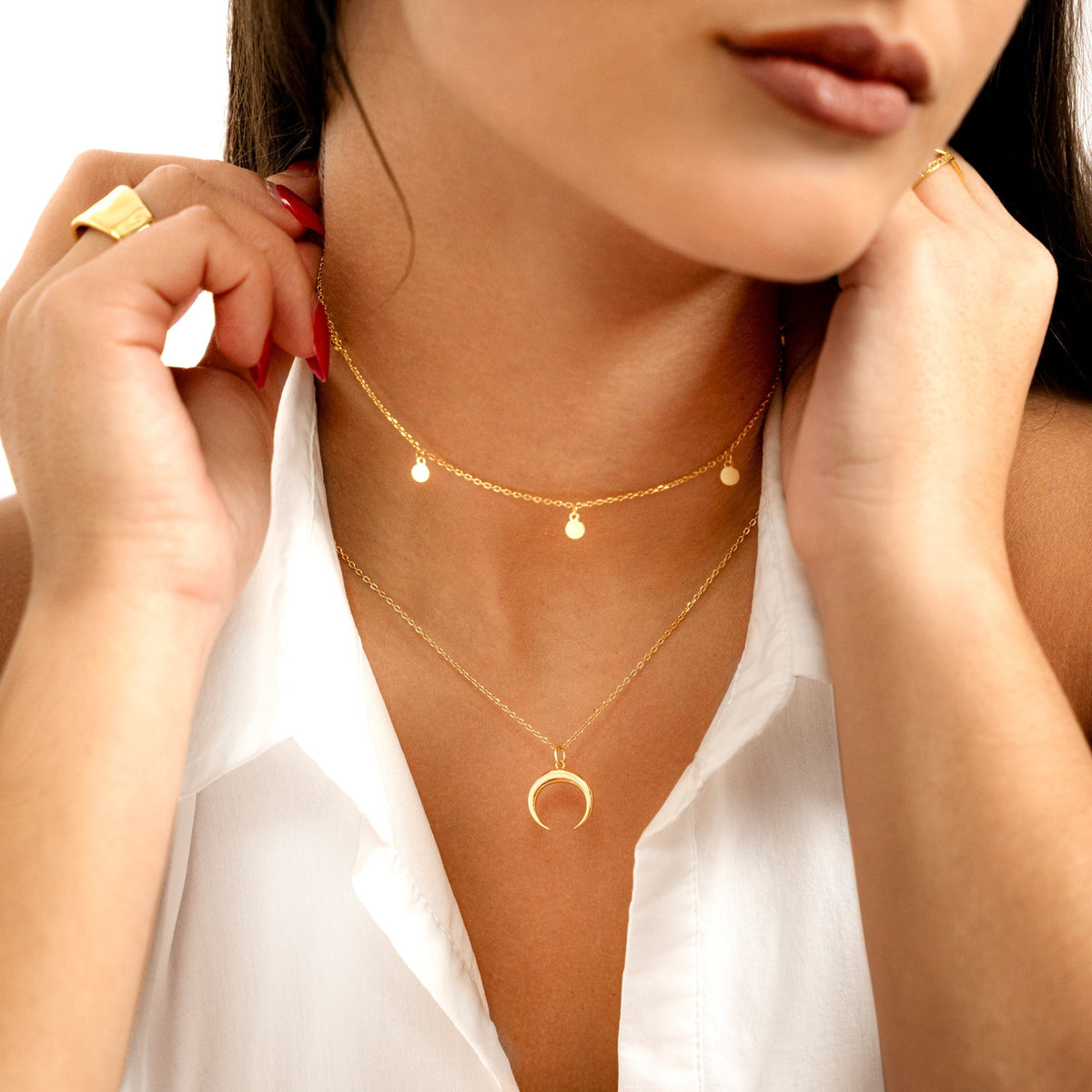 Favelle - Elegant Necklace with Charming Small Circle Pendants