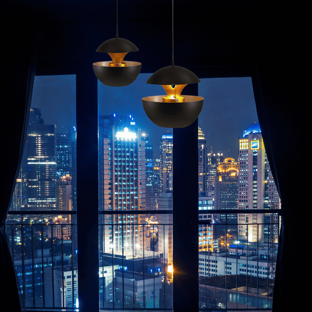 GoldGlow - Elegant Gold Pendant Light