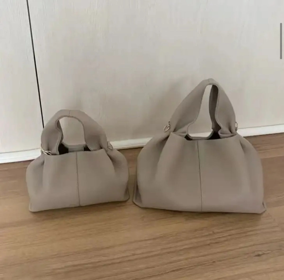 Daily Chic - Versatile Women's Handbag for Everyday Use