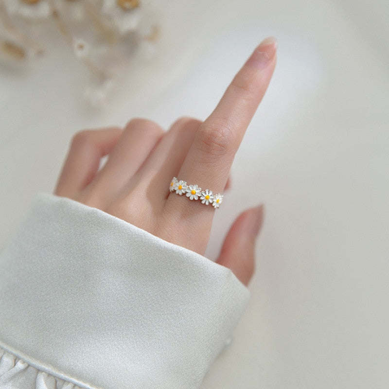 Eposia - Daisy Flower Ring in 925 Sterling Silver
