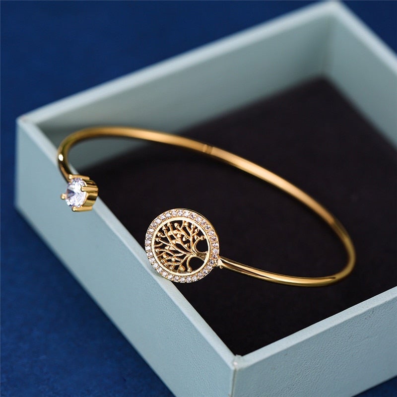 Gaia Adjustable Tree of Life Bracelet - Elegant Symbol of Growth and Connection
