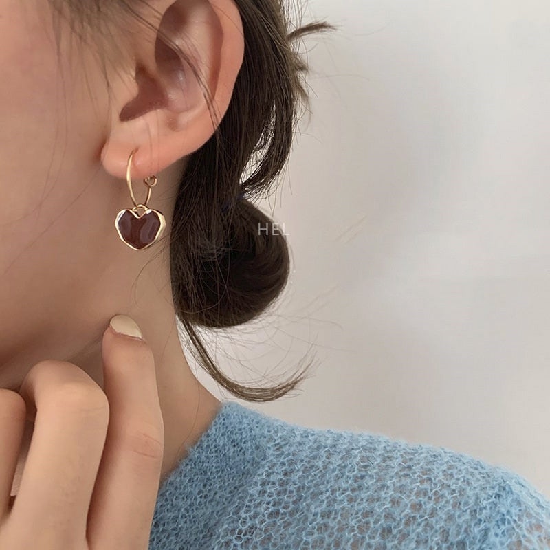 Amore Collection - Cute Red Heart Earrings