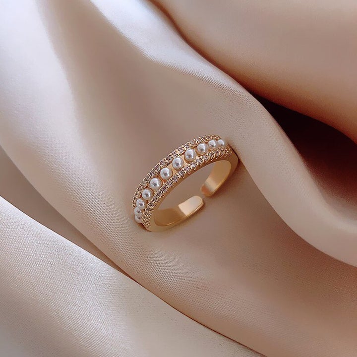 Martina - Elegant Gold Ring with Pearl Accent