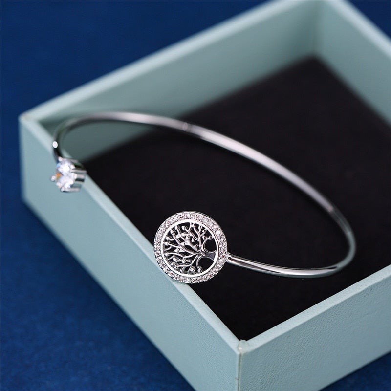 Gaia Adjustable Tree of Life Bracelet - Elegant Symbol of Growth and Connection