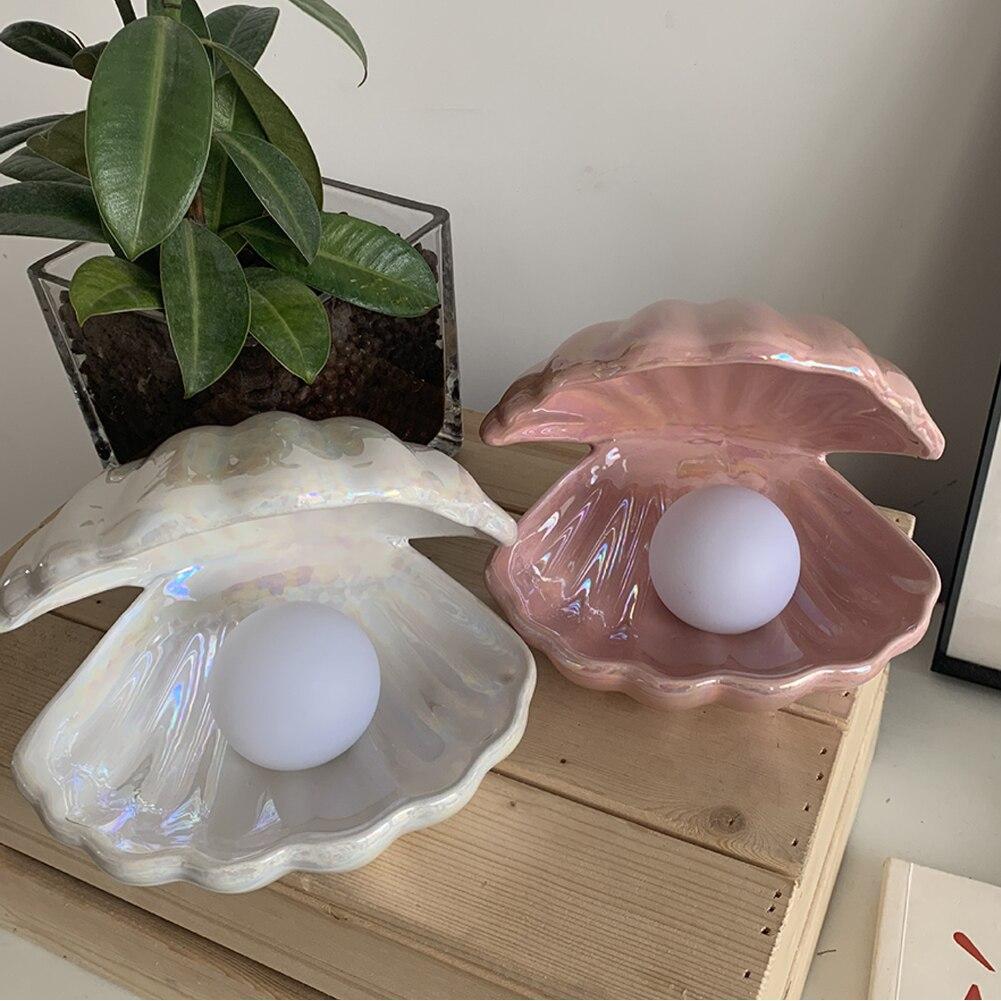 ShellGlow Lamp - Elegant Shell Night Light with Pearl Accent
