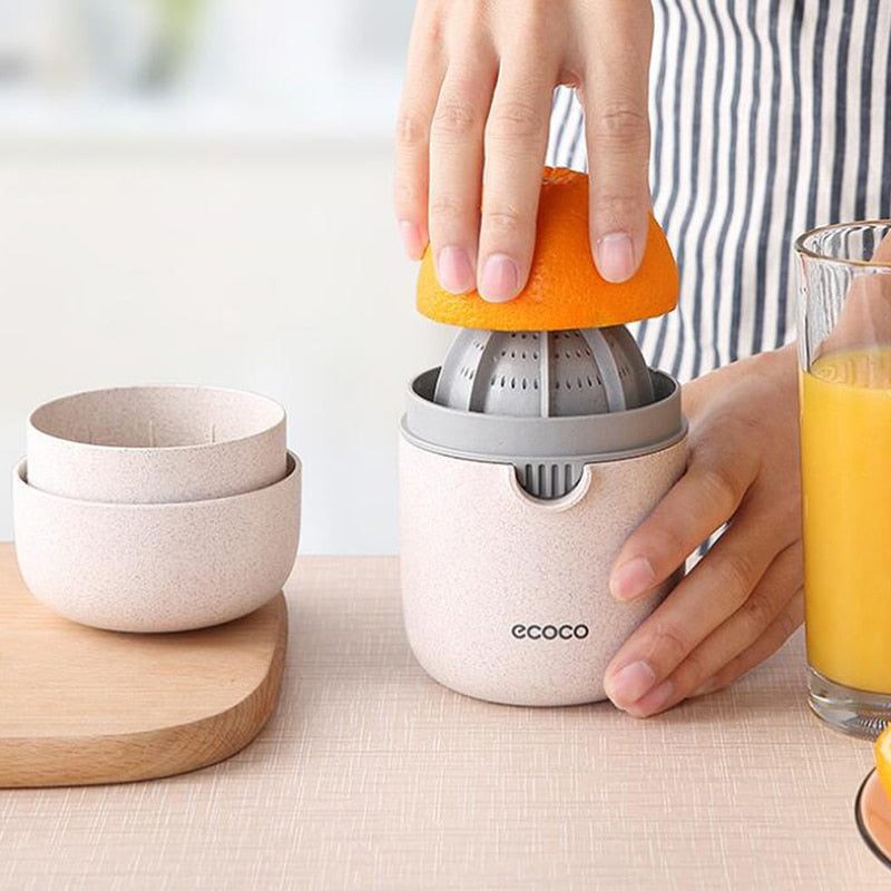 JuicySqueeze Juicer - Modern Anti-Slip Citrus Juicer