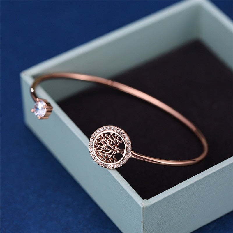 Gaia Adjustable Tree of Life Bracelet - Elegant Symbol of Growth and Connection