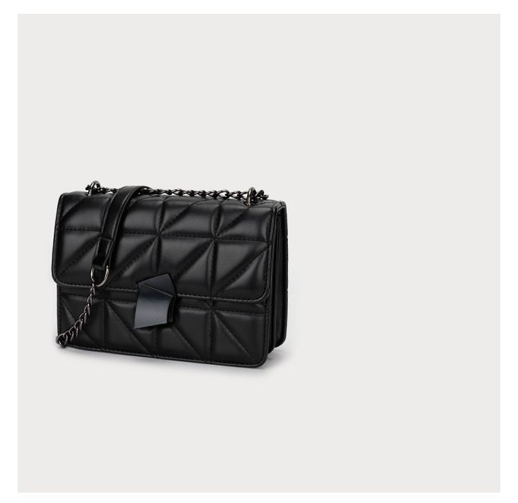 Lilly Luxury Bag - Vintage Quilted Handbag with Chain Strap