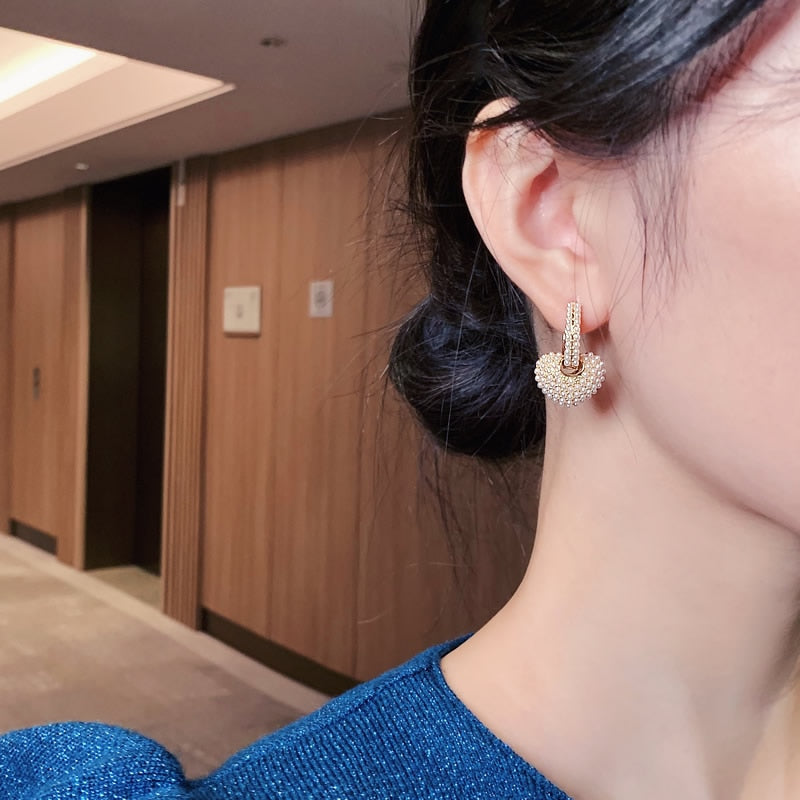 Anne - Elegant Gold Pearl Earrings for Women