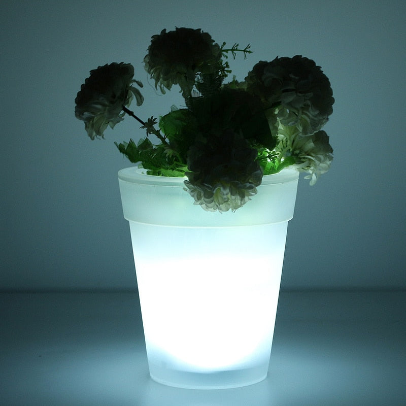 SavvyBloom - Solar-Powered LED Flower Pot