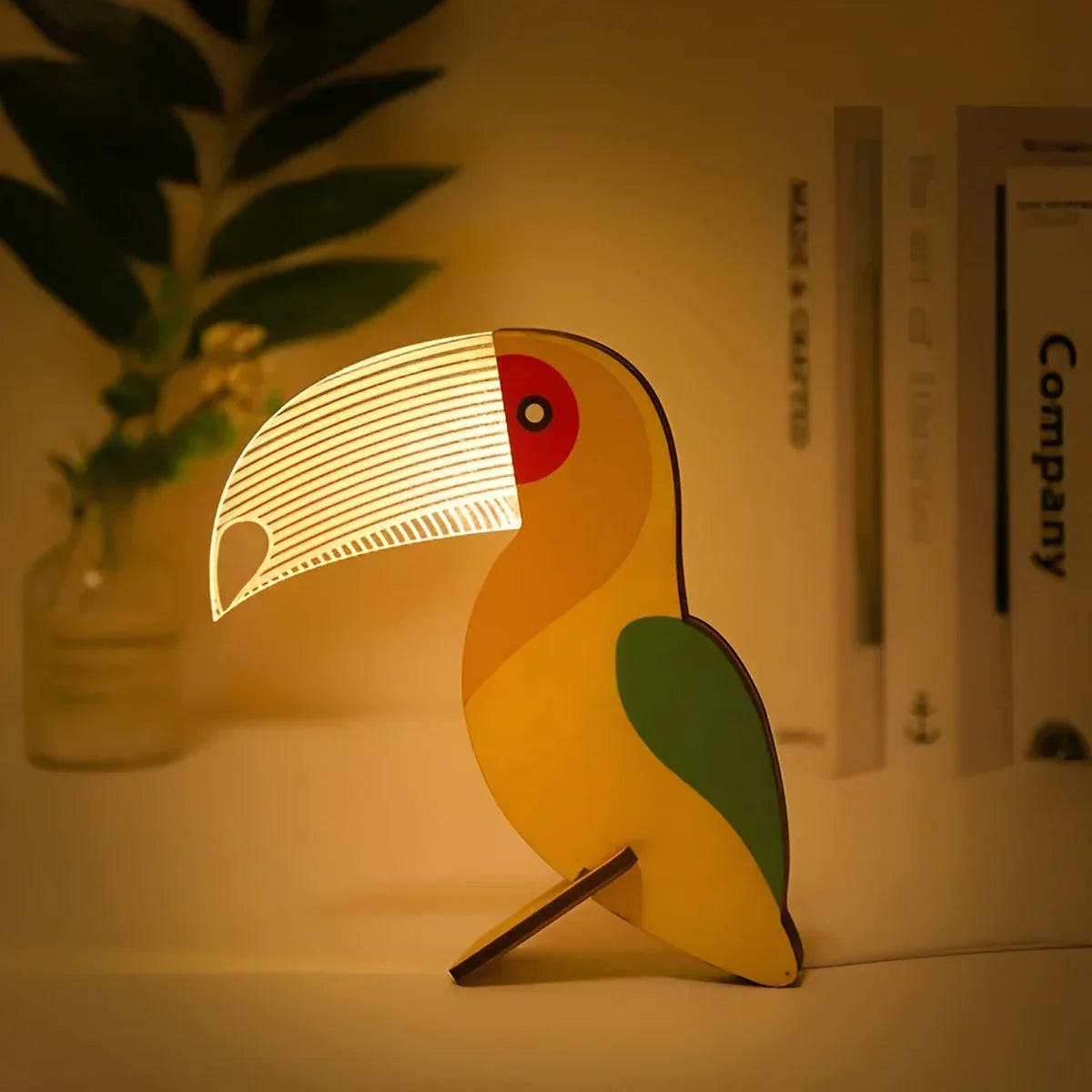 WildGlow - Wooden Table Lamp with Animal Design