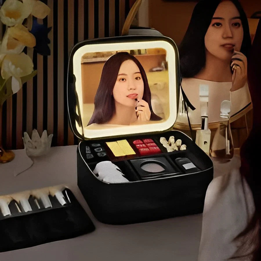 MirrorGlam - LED Light-Up Makeup Bag With Mirror