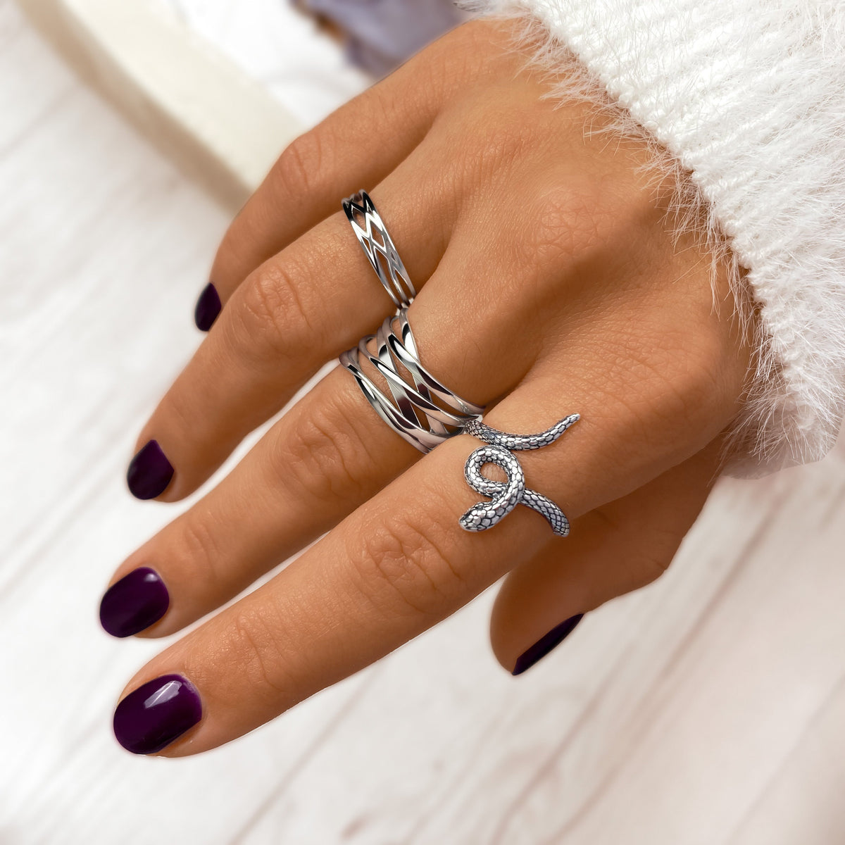 Nora Branch Ring - Elegant Nature-Inspired Design