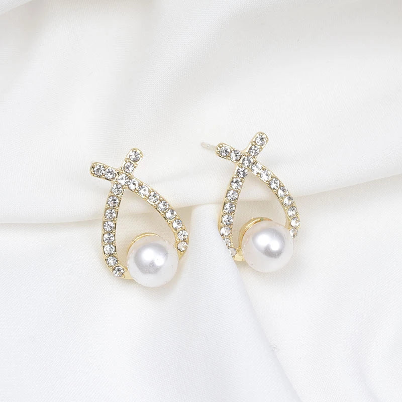 Wisperia - Elegant Glitter and Pearl Earrings