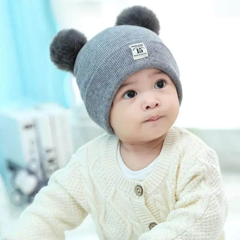 CozySnow - Trendy Kids Beanie with Pompom