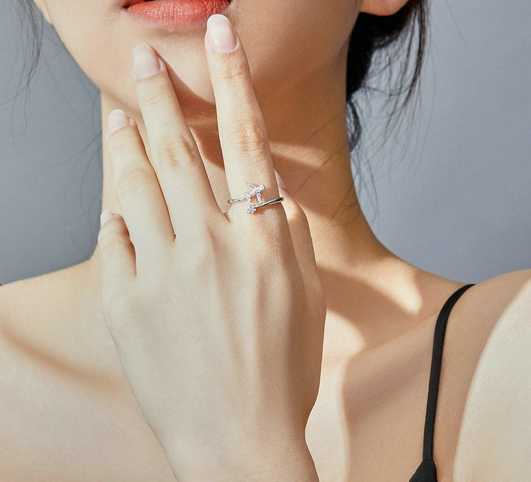 Airplane Ring - Exquisite Travel-Inspired Design