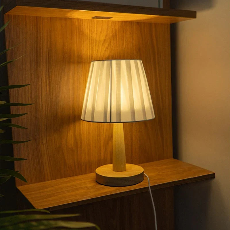 Kianthe - Adjustable LED Nightstand Lamp