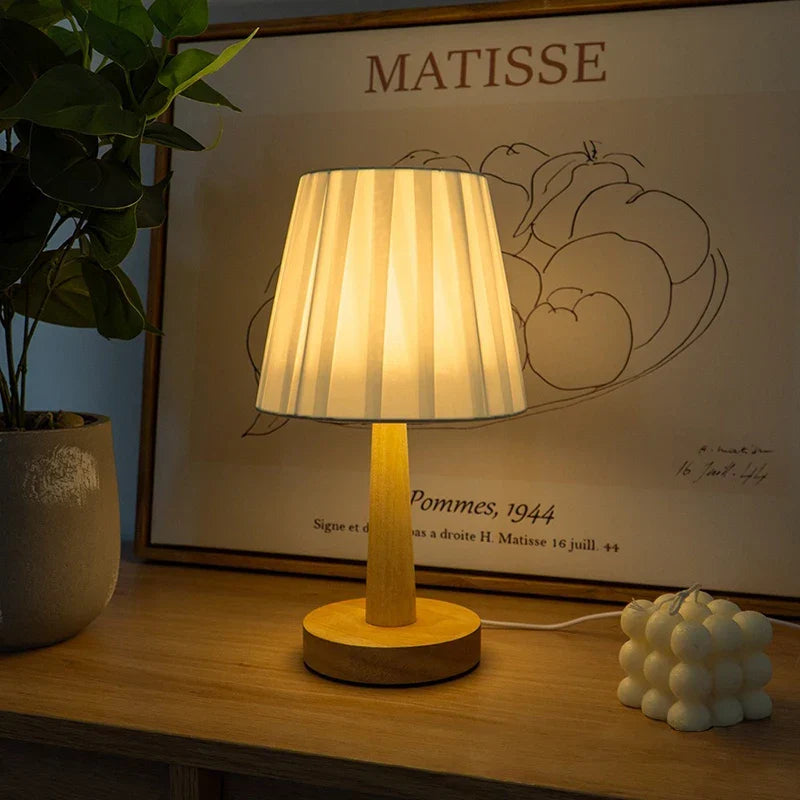 Kianthe - Adjustable LED Nightstand Lamp