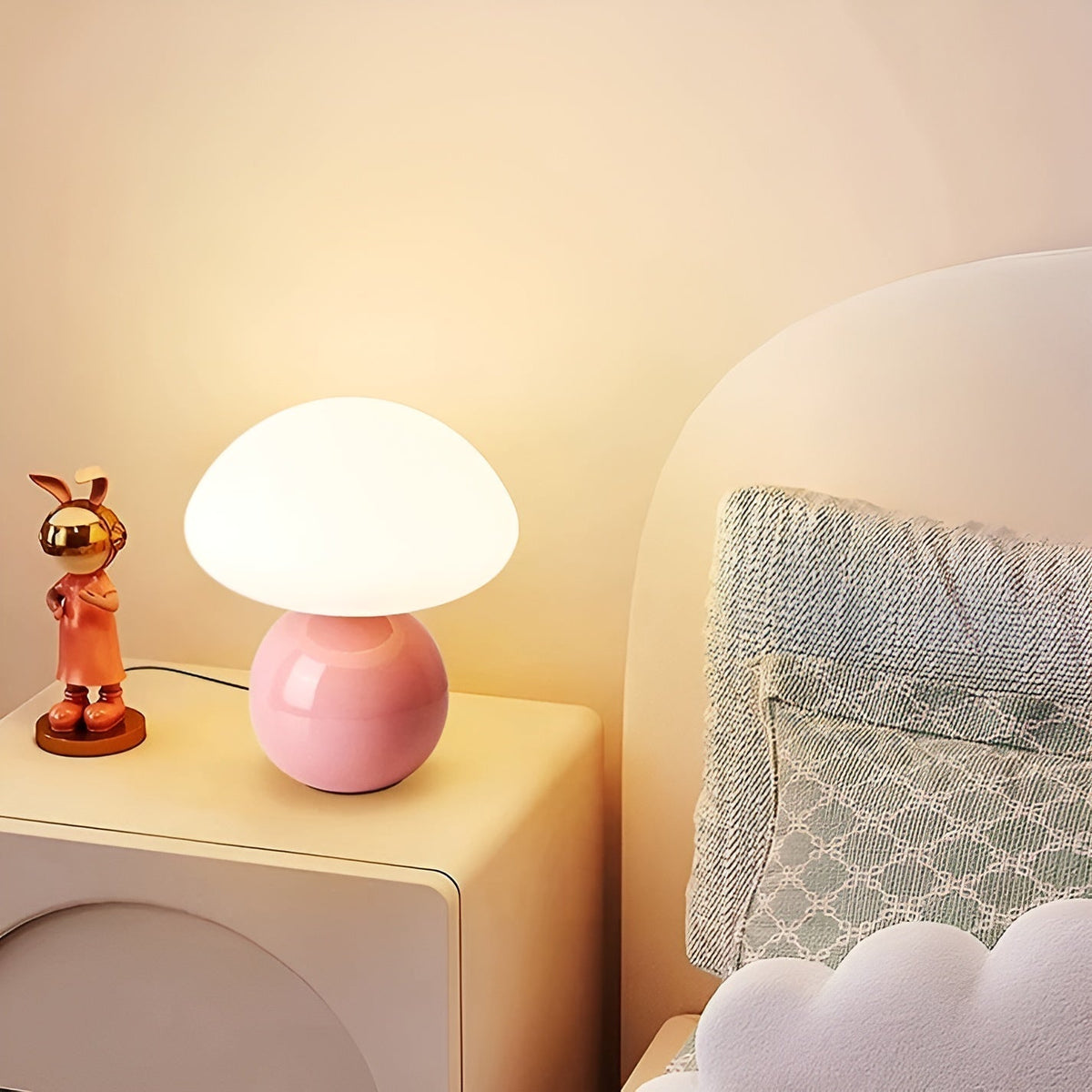 CreamyShine - Elegant Mushroom Night Lamp with Warm Light