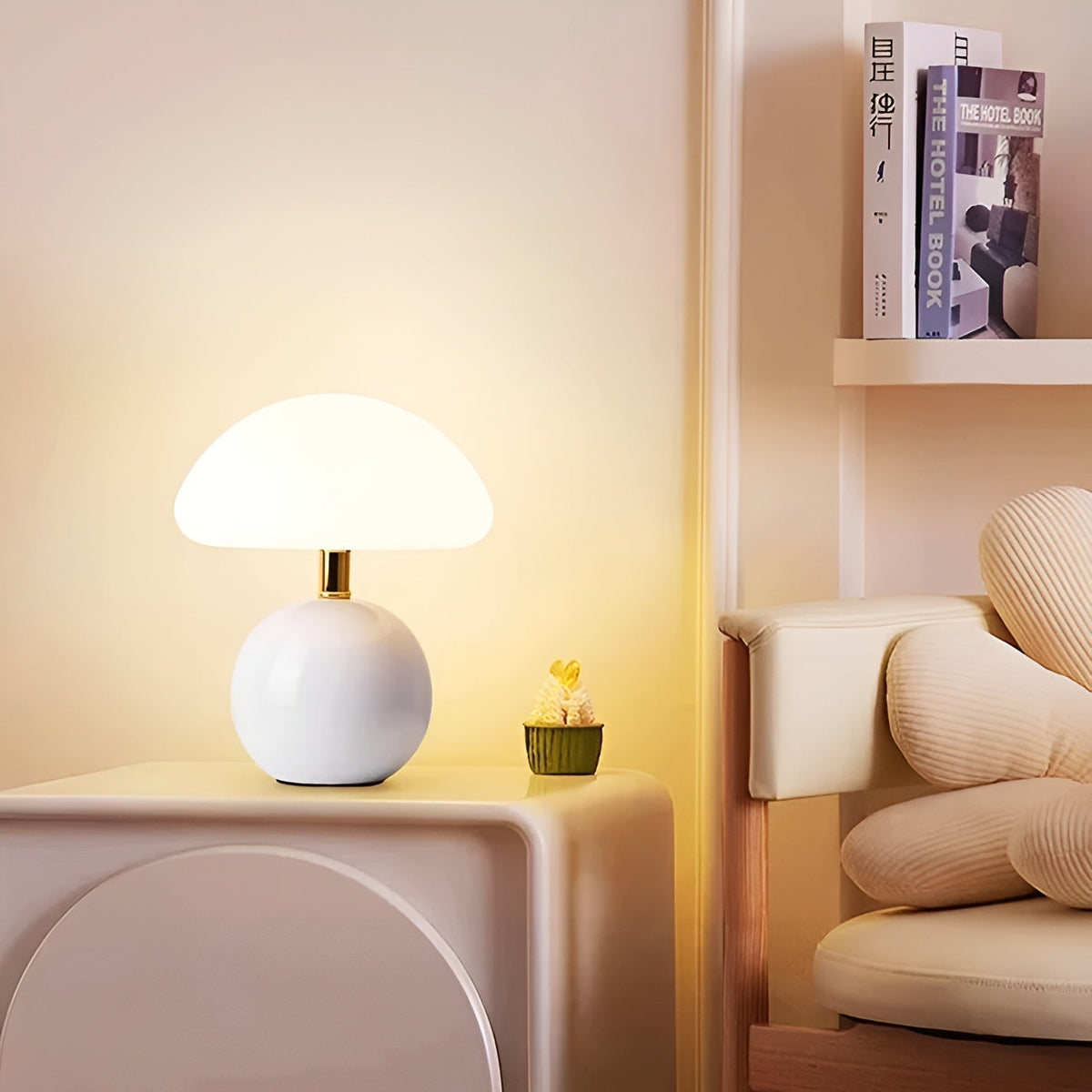 CreamyShine - Elegant Mushroom Night Lamp with Warm Light